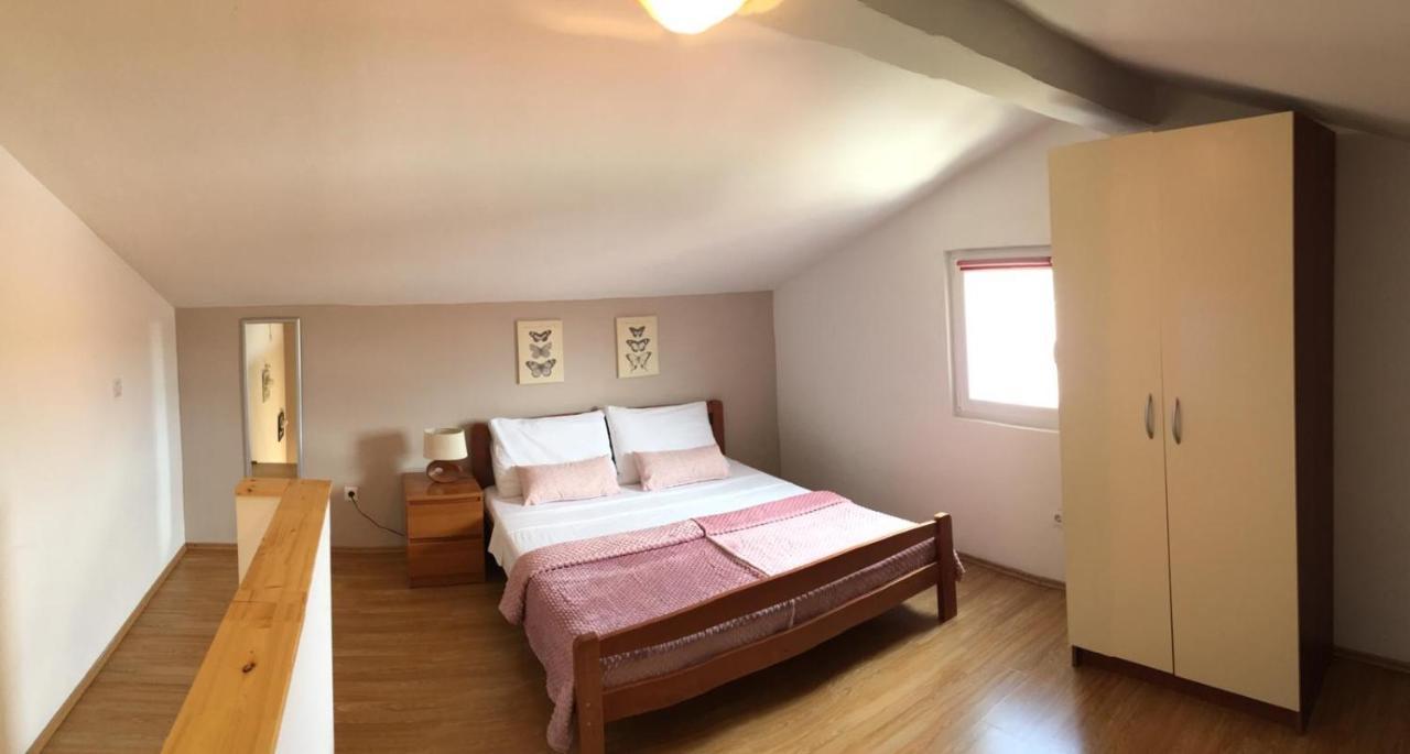 Apartmani Diana Biograd Na Moru Bagian luar foto
